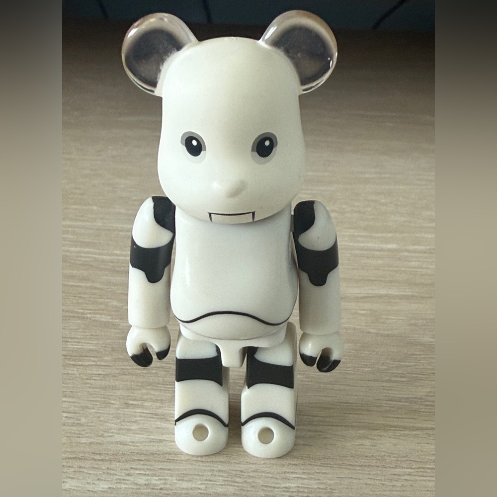 BE@RBRICK SERIES 44 ARTIST JUNK HEAD